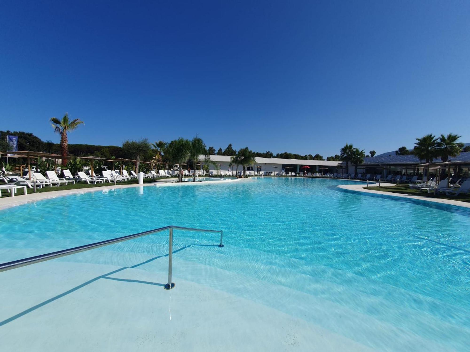 פסטום Resort Acqua Di Venere מראה חיצוני תמונה