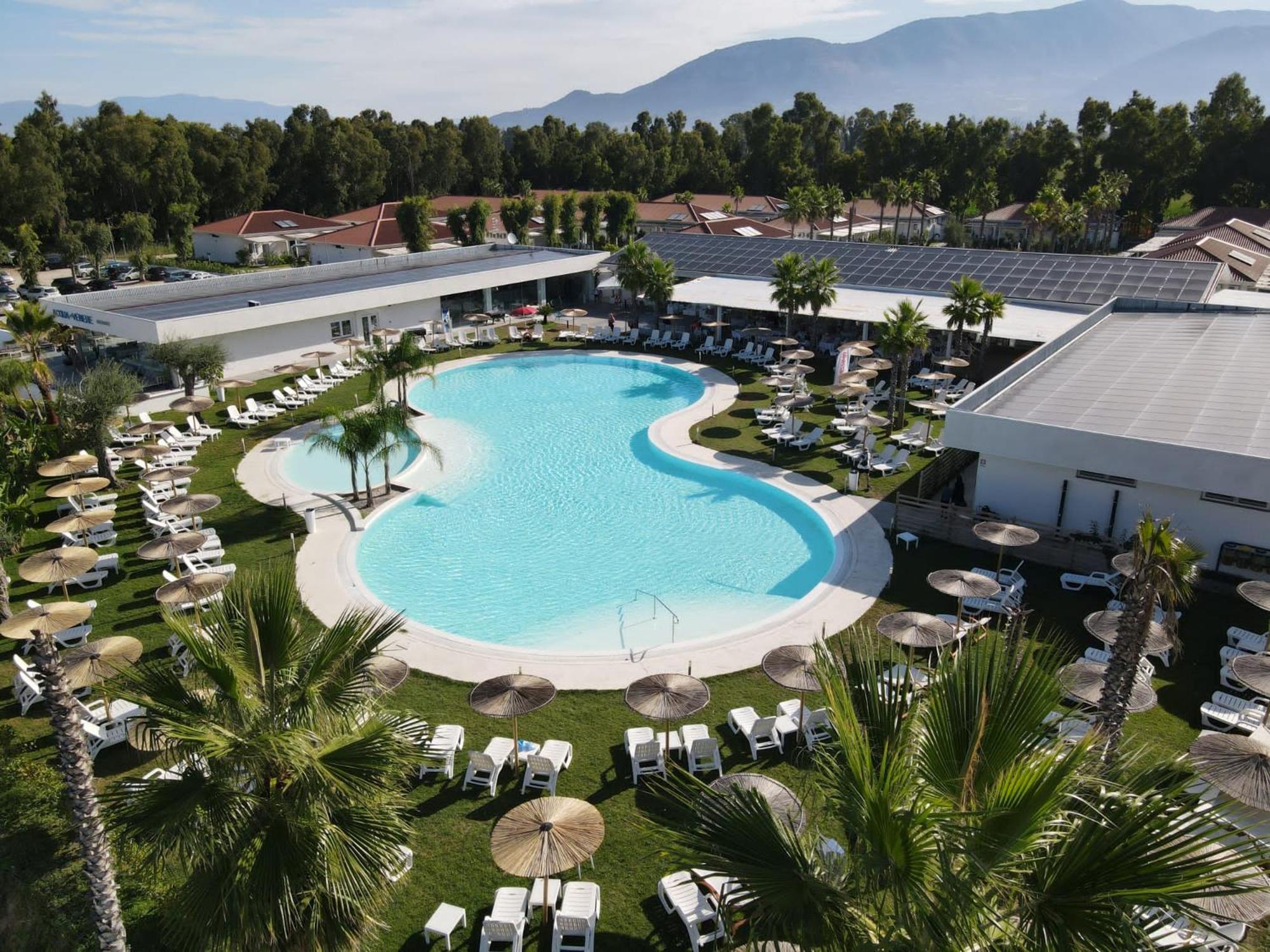פסטום Resort Acqua Di Venere מראה חיצוני תמונה