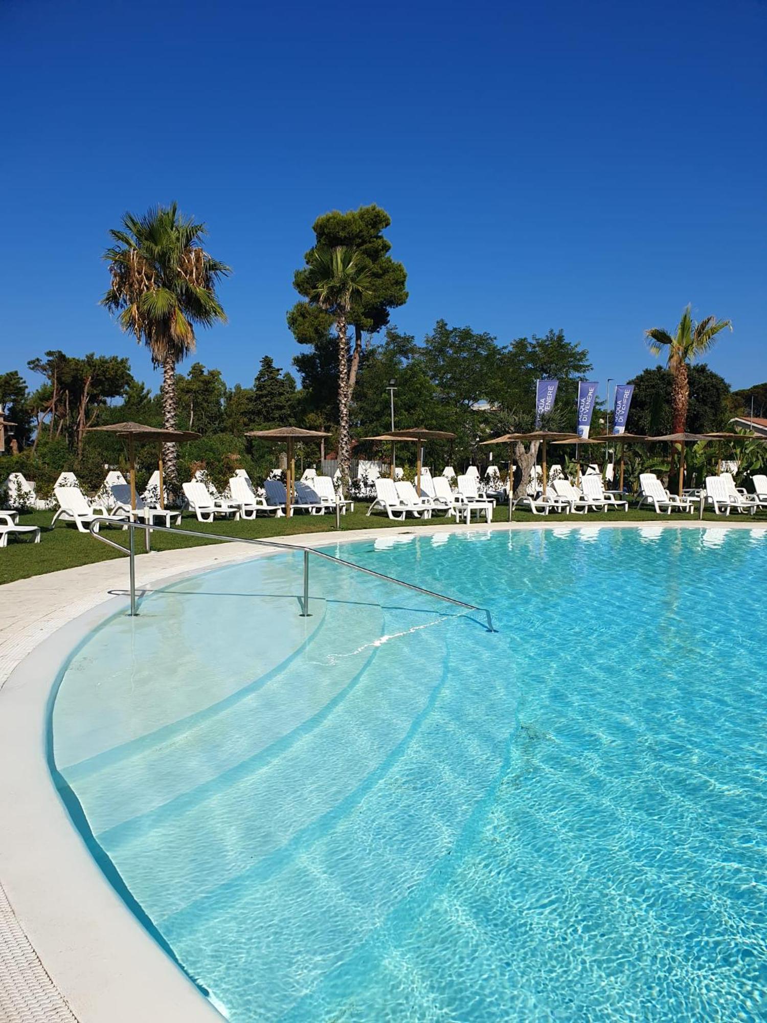 פסטום Resort Acqua Di Venere מראה חיצוני תמונה